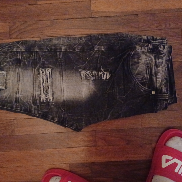 Skinny stretch pants for teens. They stretch but size 34. - Picture 6 of 11